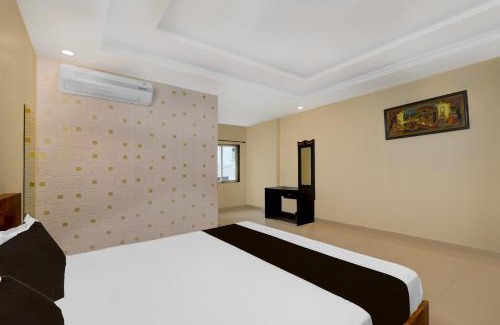 Shamshabad Hotel | Hotel O Pushpa Grand