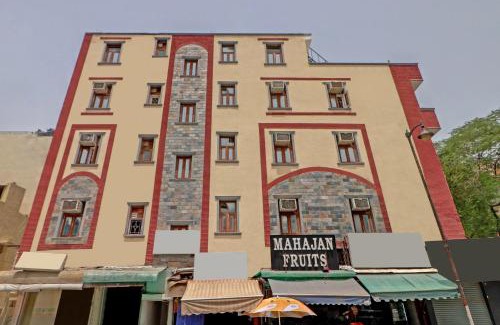Malviya Nagar Hotel | Hotel O Red Apple Home