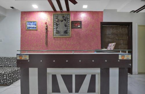 Thaltej Hotel | Hotel O Rudra Palace