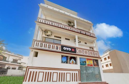 Varanasi Hotel | Hotel O Saanvi Residency Inn a Ganga View