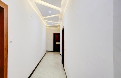 Sanwer Hotel | Hotel O Seemansh