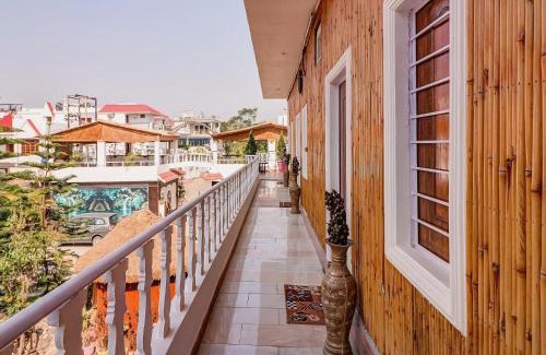 Auli Hotel | Hotel O Shanti Kuti Home Stay Near Gomti Riverfront Park