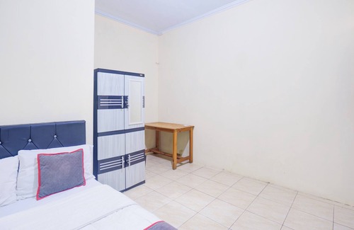 Curug Hotel | Hotel O Tangerang Near Indomilk Arena Stadium Formerly Sultan Residence