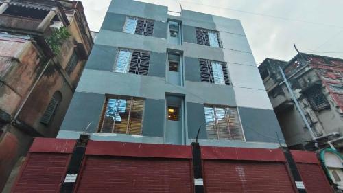Kalighat Hotel | Hotel O The Lake Regency