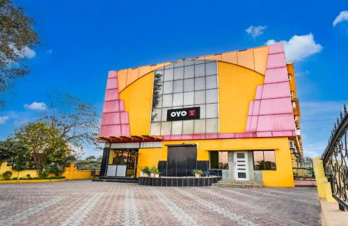Bhatapara Hotel | Hotel O The Trio