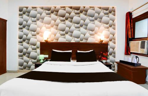 Taj Ganj Hotel | Hotel O Tourist Complex Area