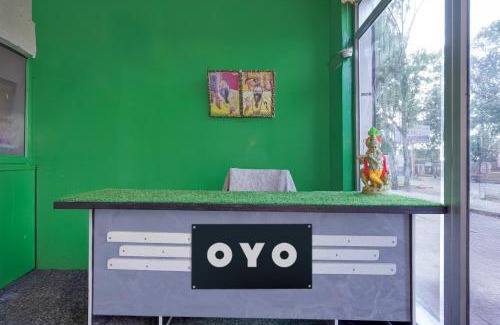 Mat Hotel | Hotel O UP 85