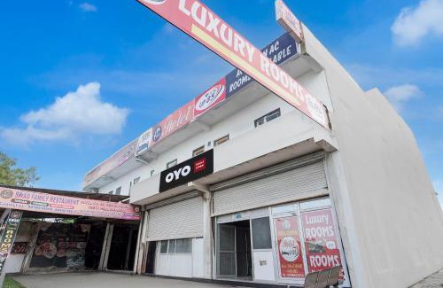 Mat Hotel | Hotel O UP 85