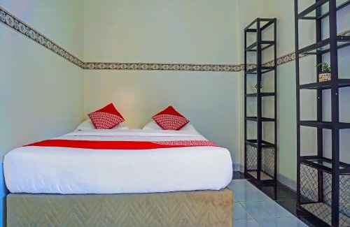 Watampone Hotel | Hotel O Wisma Amrach