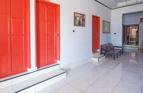 Sulawesi Hotel | Hotel O Wisma Arwini Syariah Near Benteng Balangnipa