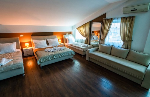 Bisce Polje Hotel | Hotel Oasis