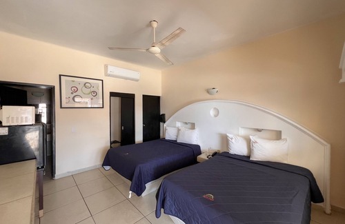 Sin Nombre Hotel | Hotel Oasis