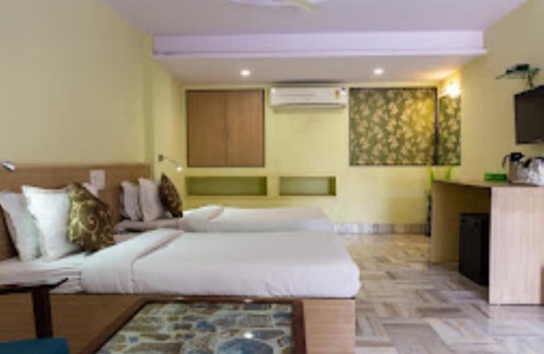 Surat Hotel | Hotel Oasis Surat