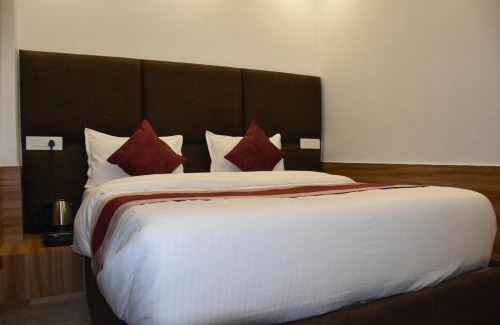 Gorakhpur Hotel | Hotel Obsidian Red