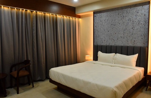 Bhopal Hotel | HOTEL OCEAN BREEZE