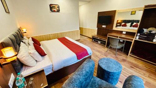 New Manali Hotel | Hotel Ocean & Meadows Open Terrace ! Mall Road Hotel !