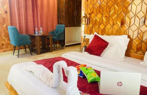Old Manali Hotel | Hotel Old Manali ,Monthly Room with Kitchen Only Rs 18000