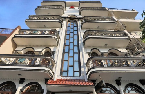 Delhi Hotel | Hotel OM Plaza