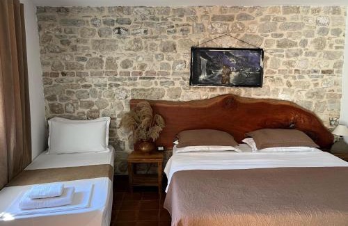 Berat Bed & Breakfast | Hotel Omer The Ottoman House