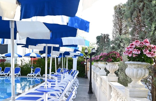 Golem Hotel | Hotel Onufri