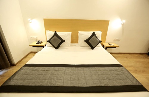South West Hotel | Hotel Orchid Saffron