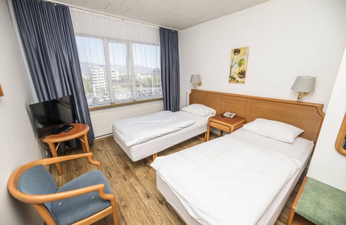 Hliðar Hotel | Hotel Orkin