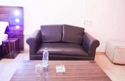 East of Kailash Hotel | Hotel Oscar - ISKCON TEMPLE ROAD