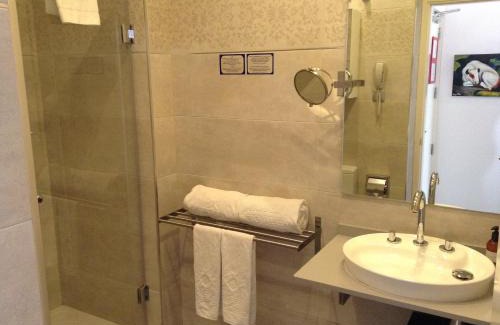 Santa Cruz Hotel | Hotel Palacio Alcázar