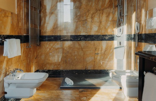 Pietrasanta Hotel | Hotel Palazzo Guiscardo