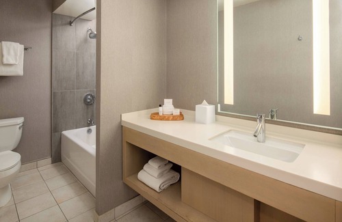 Westside Santa Cruz Hotel | Hotel Paradox, Autograph Collection