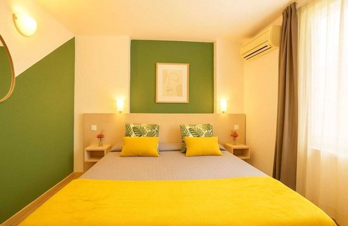 Menton Hotel | Hotel Parisien