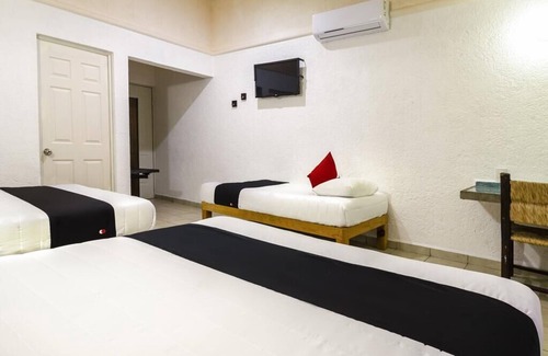 Manzanillo Hotel | Hotel Parotas Manzanillo