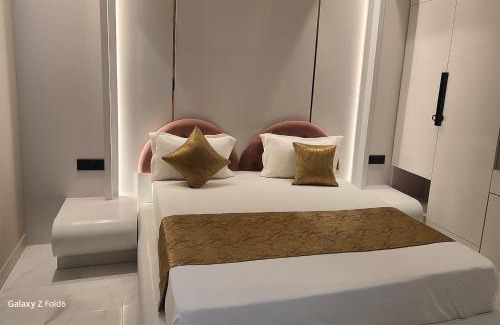 Faizabad Hotel | Hotel Parth Inn Ayodhya - Just Steps from Ram Mandir