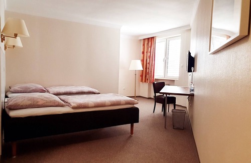 Hofheim am Taunus Hotel | Hotel Pause