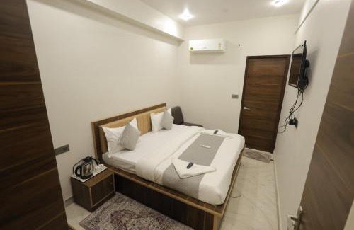 Jaipur District House | Hotel Pearl Square