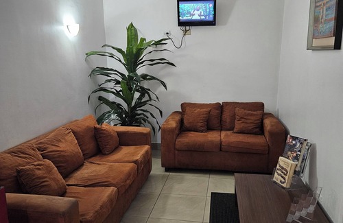 Calidonia Hotel | Hotel Pension Corona