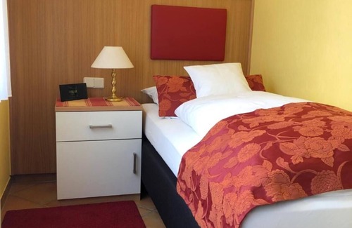 Bad Salzuflen House | Hotel Pension Villa Holstein