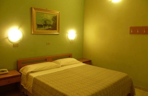 Bari City Centre Hotel | Hotel Pensione Romeo