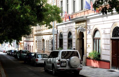 Smichov Hotel | Hotel Petr