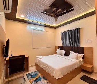 Varanasi House | Hotel PG House