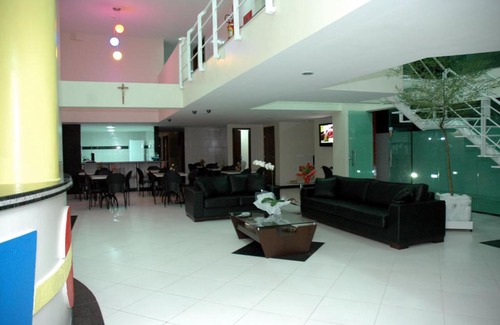 Pituba Hotel | Hotel Piramide Pituba - Rua Pernambuco