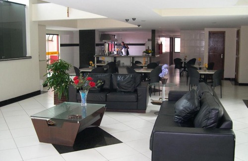Pituba Hotel | Hotel Piramide Pituba - Rua Pernambuco