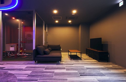 Naniwa Hotel | Hotel Pivot