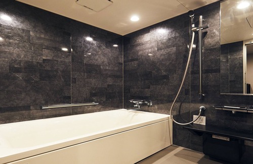 Naniwa Hotel | Hotel Pivot