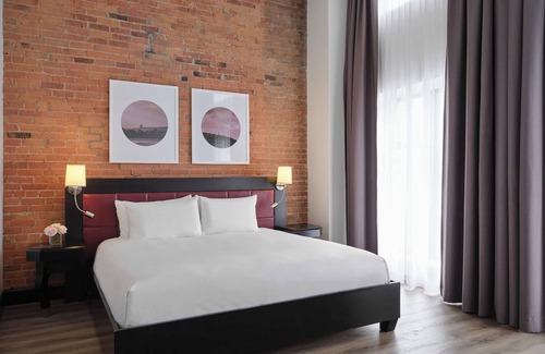 Old Montreal Hotel | Hotel Place d'Armes