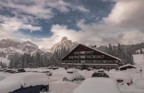 Corvara in Badia Hotel | Hotel Planac