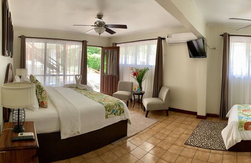 Manuel Antonio Hotel | Hotel Playa Espadilla y Gardens