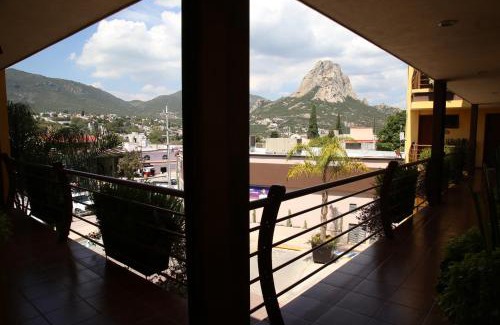 Bernal Hotel | Hotel Plaza Bernal