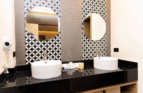 Zona Paseo Montejo Hotel | Hotel Plaza by Kavia