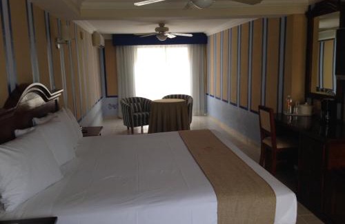 Zona Centro Hotel | Hotel Plaza Colonial